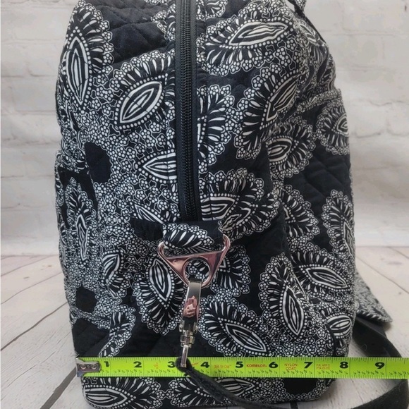 NEW Vera Bradley Weekender Duffel Bag - Blanco Bouquet Floral Black & White - Picture 2 of 7